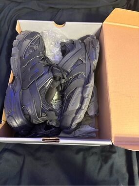 Men's Black Runner Sneakers